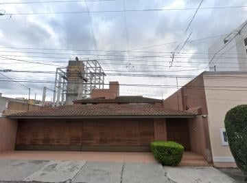 Casa de 5 habitaciones, Morelia · Venta de Casa en Morelia