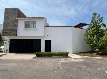 Casa de 3 habitaciones, Villa de Pozos · Casa con Terreno Excedente de 230 m² a 3 Min Walmart San Remo (Villa de Pozos)