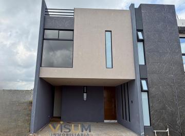 Casa de 4 habitaciones, Cuautlancingo · Casa en Venta en Residencial Altana, Detrás de Plaza San Diego.