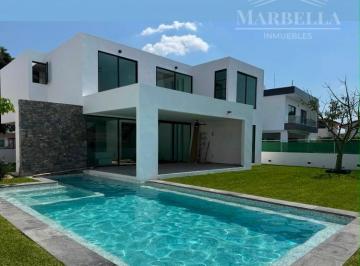 Casa de 3 habitaciones, Atlatlahucan · Estrene Hermosa Casa en Buen Precio. Alberca Equipada con Solar.