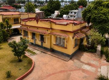 Casa · 819m² · 6 Recámaras · 15 Estacionamientos · Casa en Venta Centro de Pachuca