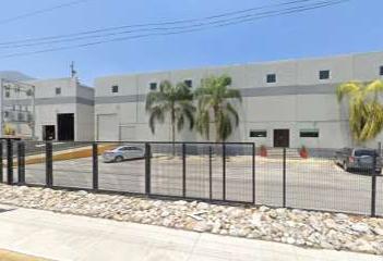 Bodega comercial · 2552m² · 22 Estacionamientos · Bodega Industrial en Balcones del Mezquital