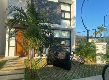 Villa · 2 Recámaras · Villa en Downtown, Tulum Country Club