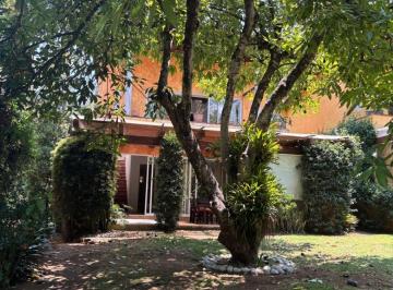 Casa en condominio de 2 habitaciones, Valle de Bravo · Venta de Casa Avandaro Centro, en Condominio