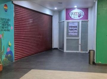 Local comercial , Alvaro Obregón · 2 Locales Comerciales en Venta en Plaza Santa Fe Debajo del Valor Comercial, Documentos en Regla