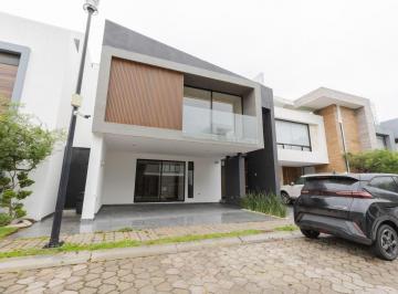 Casa de 4 habitaciones, San Andrés Cholula · Casa en Venta de 4 Recámaras en Lomas de Angelópolis