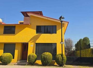 Casa de 4 habitaciones, Metepec · Pd18 - ¡Vive con Amplitud, Comodidad y Estilo en Metepec!