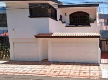 Casa de 4 habitaciones, Zapopan · Casa a La Venta, Av, Cerro Gordo Col. Las Aguilas Mun. Zapopan C. P. 45080
