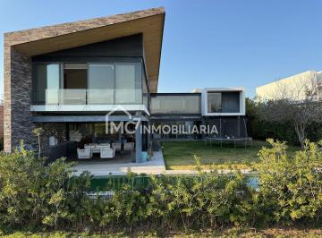 b739f2822ad0427b8e6cef8ba123e9950d3a547dc6ea8403aaf55d61e0dc8657 · Casa en Venta en El Campanario, Querétaro
