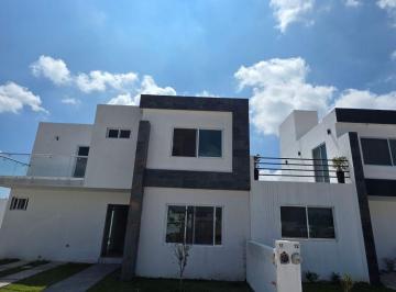 Casa en condominio de 2 habitaciones, San Juan del Río · Venta de Casa Amplia en San Juan del Rio por La Salle Cda Maravillas