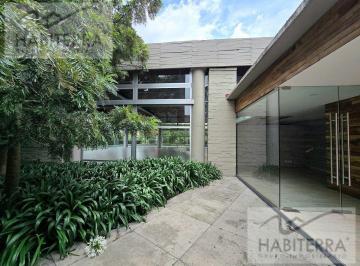 Departamento · 262m² · 3 Recámaras · 3 Estacionamientos · Venta Agradable Departamento en Bosque Real