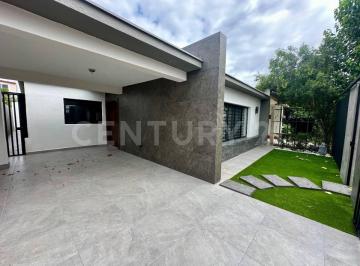 Casa · 180m² · 3 Recámaras · 1 Estacionamiento · Casa en Venta, Col. Mirador, Chihuahua.