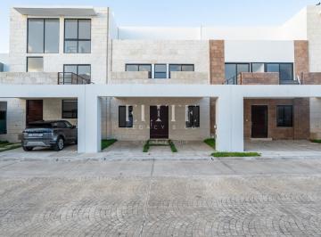 Casa · 209m² · 4 Recámaras · 2 Estacionamientos · Casa en Venta en Residencial Aqua