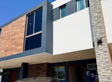 a1808122618d13a664f477ca7b334958b273f4b3ea212894f024e2fc806f797b · Casa en Venta en Zona Real Coto Privado Zapopan