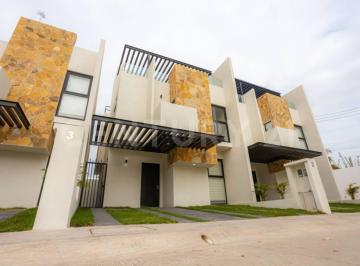 Casa · 160m² · 3 Recámaras · 2 Estacionamientos · Se Renta Casa en Coto Portón del Cielo, Bahía de Banderas, Nayarit
