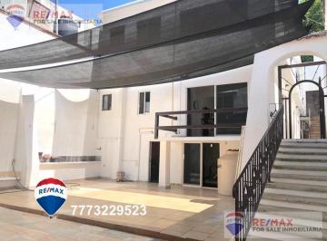 Casa · 415m² · 8 Recámaras · ¡Venta! Propiedad con Casa Independiente y 3 Departamentos, Centro de Cuernavaca…clave 4479