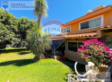 Casa en condominio · 377m² · 3 Recámaras · 4 Estacionamientos · Venta de Casa en Condominio, Burgos Bugambilias, Temixco, Morelos…clave 4757