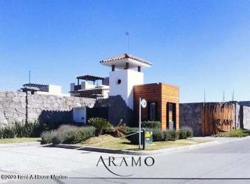 Terreno / Lote · 254m² · Terreno en Venta en Metepec, Llano Grande. Zg 24 - 628