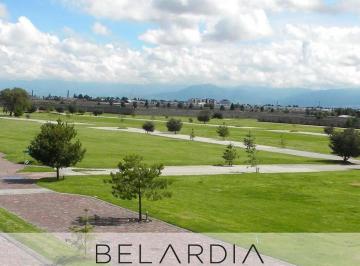 Terreno / Lote · 383m² · Terreno en Venta en Metepec, Llano Grande. Zg 24 - 635