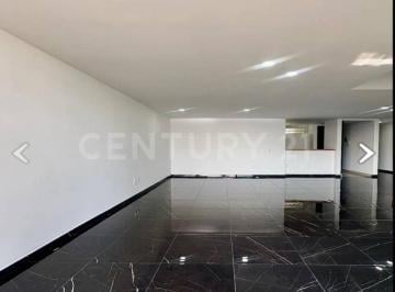 Departamento · 180m² · 2 Recámaras · 2 Estacionamientos · Depto de 2 Pisos, en Contraesquina con Plaza Loreto