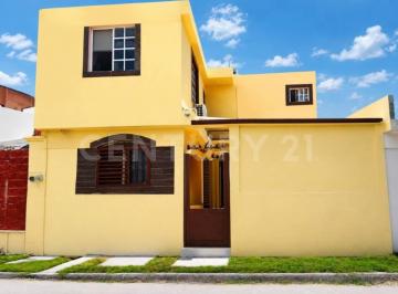 Casa · 280m² · 4 Recámaras · Venta Casa en Saltillo 2000