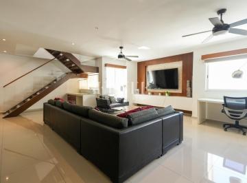 Departamento · 329m² · 2 Recámaras · 2 Estacionamientos · Penthouse en Renta en Torre Tzalam de 2 Recámaras, Estudio y Roof