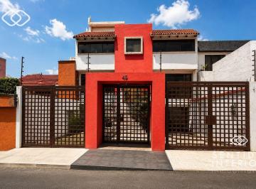 0dca2b2d003e3ab66478a5ec53f779dd930f2747a0cde12bed805c39d540ad6c · Casa Remodelada | a 10 Minutos de Santa Fe | Jardín de 100 m² y Roof Garden