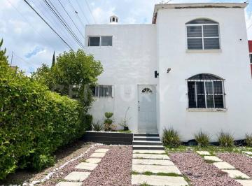 Casa · 157m² · 3 Recámaras · 2 Estacionamientos · Casa en Venta en Vnsa Sector Encino, Aguascalientes