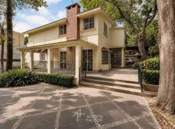 Casa de 6 habitaciones, Miguel Hidalgo · Casa con Excelente Potencial en Lomas de Chapultepec