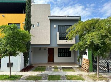 Casa de 3 habitaciones, Zapopan · Casa en Renta Bosques del Centinela, Cerca de Cañadas, Zapopan, Jalisco