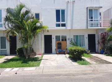 Casa en condominio de 3 habitaciones, Veracruz · Renta de Comoda Casa con Amenidades, Veracruz. Cerca de La Zona Industrial, Aeropuerto, Poniente de