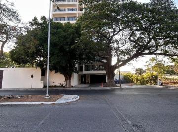 Departamento · 160m² · 3 Recámaras · 2 Estacionamientos · Renta Precioso Departamento de 3 Recamaras 160 m² con Elevador y Amenidades Av Campestre