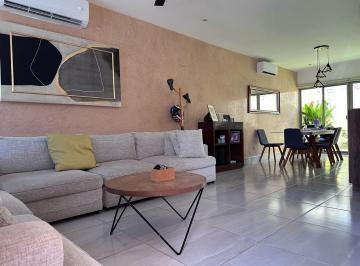 Casa · 144m² · 3 Recámaras · 2 Estacionamientos · Hermosa Casa en Venta Long Island Cancun