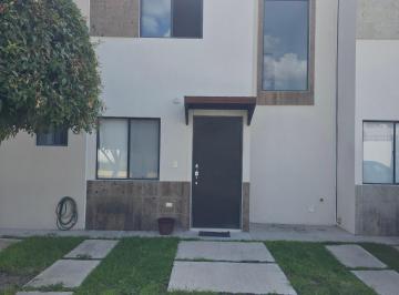 Casa de 2 habitaciones, El Marqués · Bonita Casa en Renta