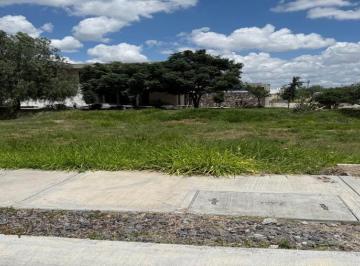 Terreno / Lote , Corregidora · Terreno Ideal Para Construir Residencia de Lujo en Balvanera Polo & Country Club