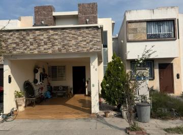 Casa de 2 habitaciones, Apodaca · 2 Pisos con Terraza
