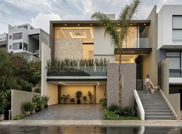 Casa · 391m² · 3 Recámaras · 4 Estacionamientos · Casa en Ciudad Adolfo López Mateos