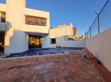 Casa · 410m² · 2 Recámaras · 1 Estacionamiento · Casa en Venta en Lomada Dorada con Alberca - (4)