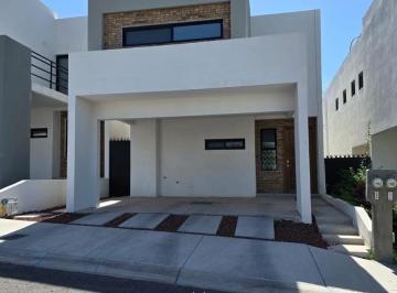 Casa · 183m² · 2 Estacionamientos · Casa Tarragona