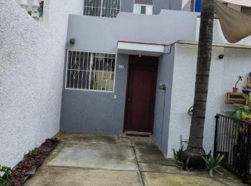Casa de 3 habitaciones, Zapopan · Casa en Renta Chapalita Inn