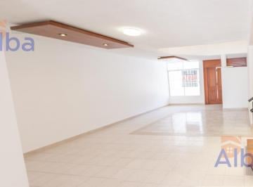 Oficina · 250m² · 7 Recámaras · 4 Estacionamientos · Oficina en Renta en Valle de Las Trojes