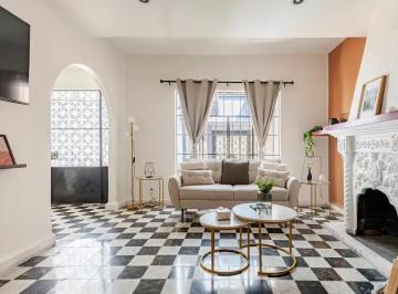 Casa uso de suelo de 2 habitaciones, Benito Juárez · Casa o Oficina en Renta en Napoles, Benito Juarez