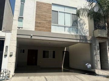 Casa de 3 habitaciones, Monterrey · Casa en Renta Puerta de Hierro