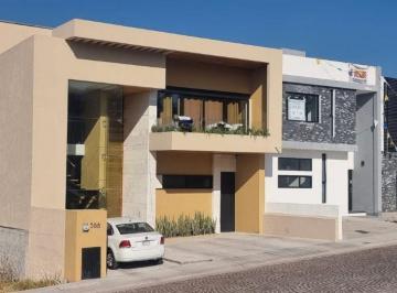 Casa de 4 habitaciones, Querétaro · Casa en Venta en Querétaro