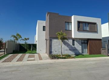Casa de 4 habitaciones, Querétaro · Casa en Venta Queretaro