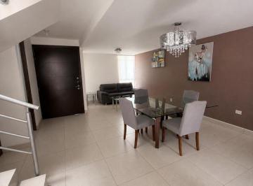 Casa en condominio de 3 habitaciones, Querétaro · Casa en Renta Amueblada en El Refugio