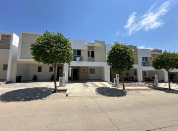 N/A · Casa en Venta con Estudio en Planta Baja en Cerritos Mazatlán