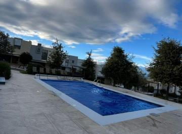 Casa en condominio de 3 habitaciones, El Marqués · Casa en Renta en Zibatá – Diseño Moderno y Funcional