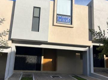 Casa en condominio de 3 habitaciones, El Marqués · Casa en Renta en Zibatá – Diseño Moderno y Funcional