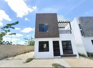 1 · Casa en Venta Ubicada en Esmeral Residencial en Esquina